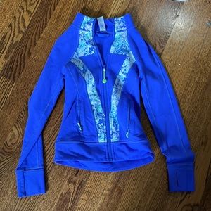 Ivivva form fitting jacket